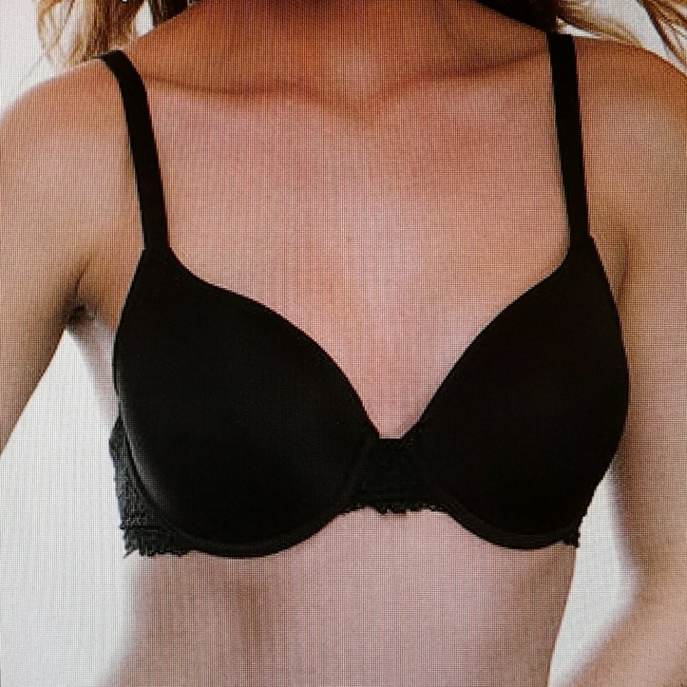Black Lace-wing T-shirt bra sz 38C, NWT