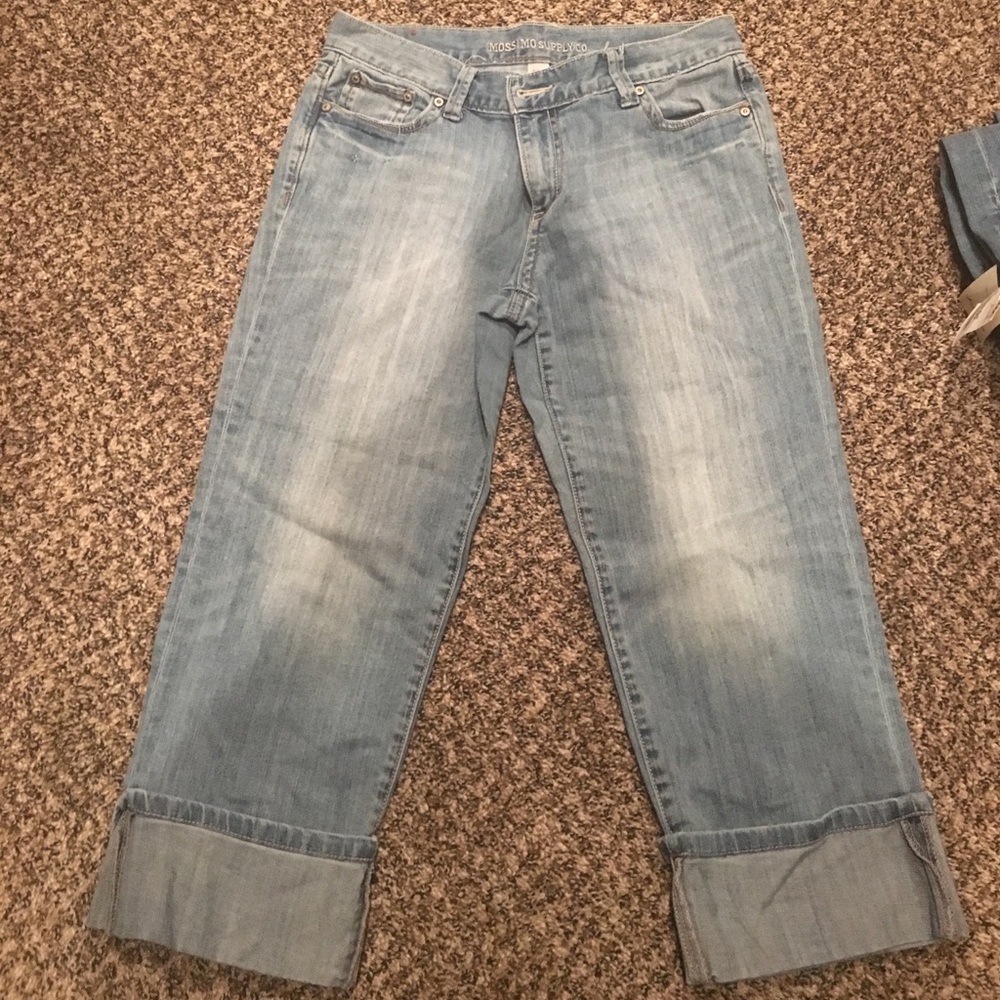 Size 11 mossimo Capri