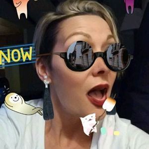 Meet your Posher, Brooke