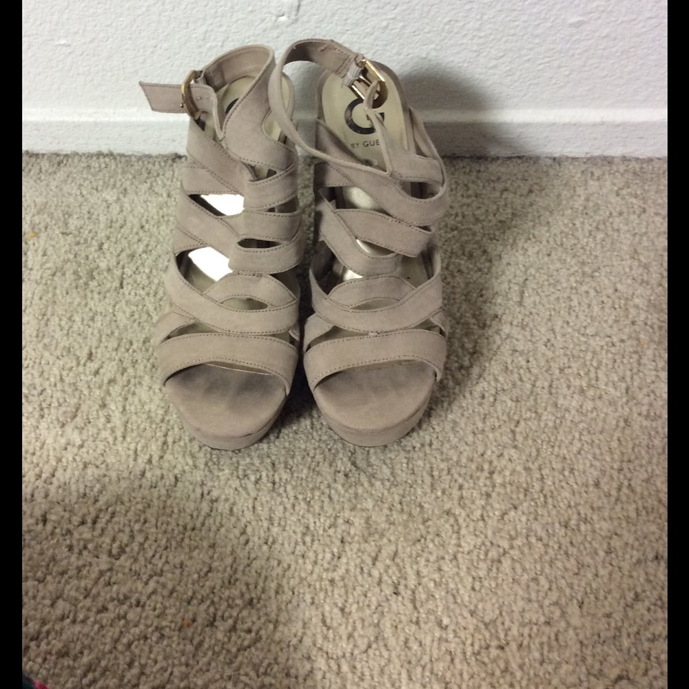 Guess wedges