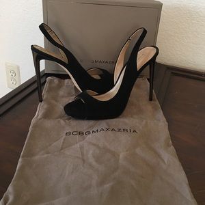 BCBG DORSAY SLINGBACK PUMP