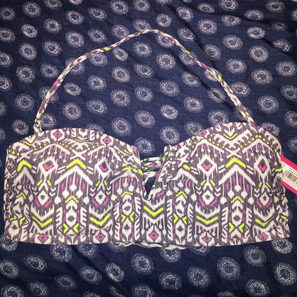 Adorable Aztec patterned bikini top