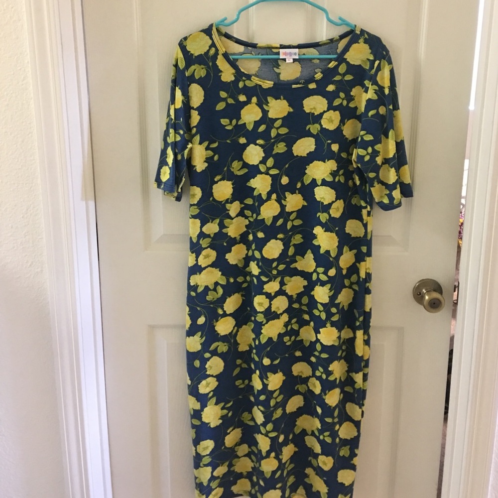 Lularoe XL floral Julia