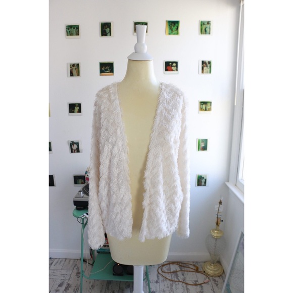 🎉SOLD🎉Fringed Jacket Vest - Picture 2 of 4