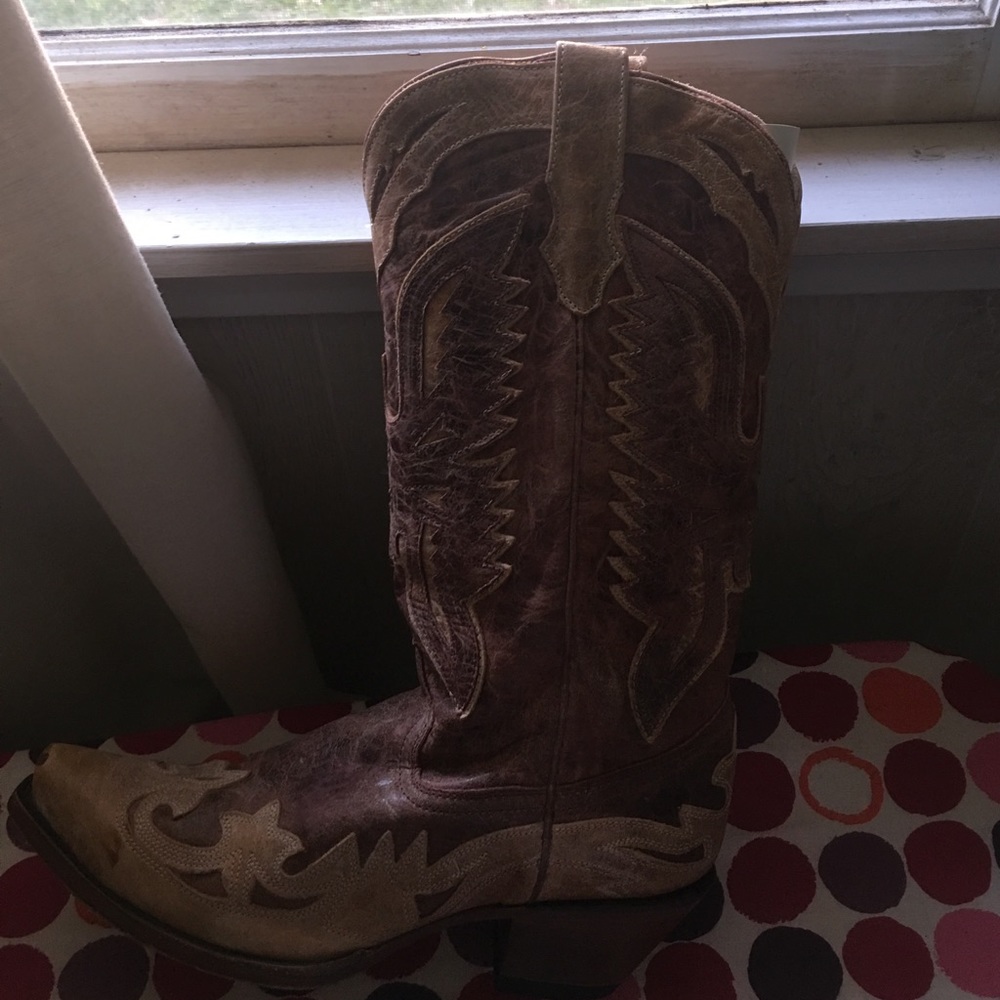 Worn maybe 2 or 3 times!!