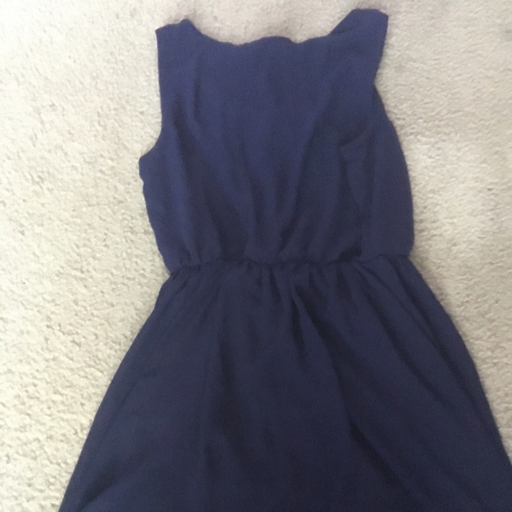Clothes - Picture 4 of 4