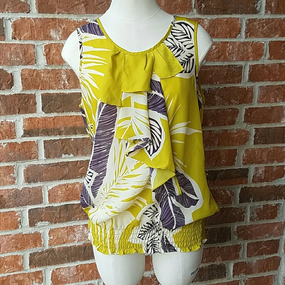 LIMITED sleeveless blouse