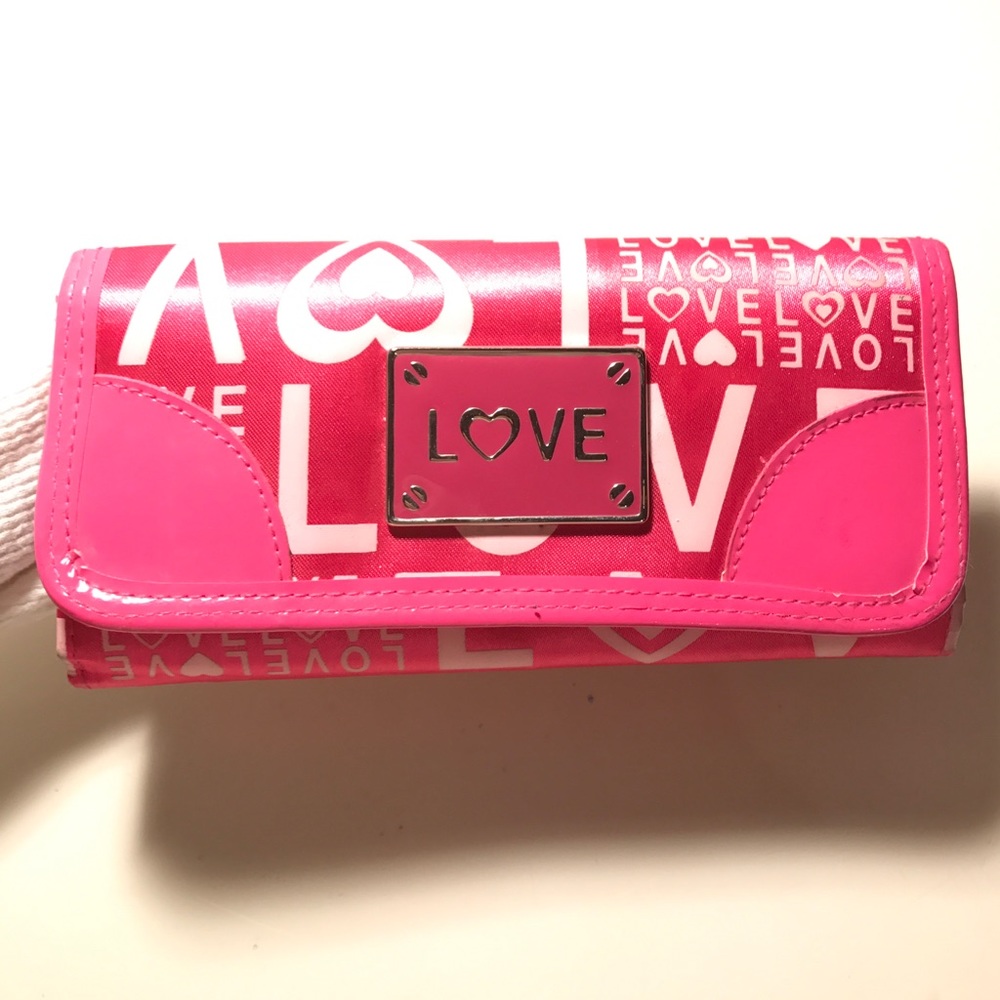 NWOT "Love" Wallet