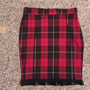 Plaid pencil skirt