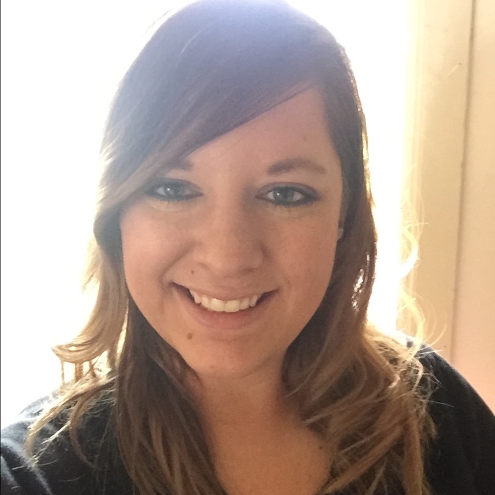 Meet your Posher, Kayla