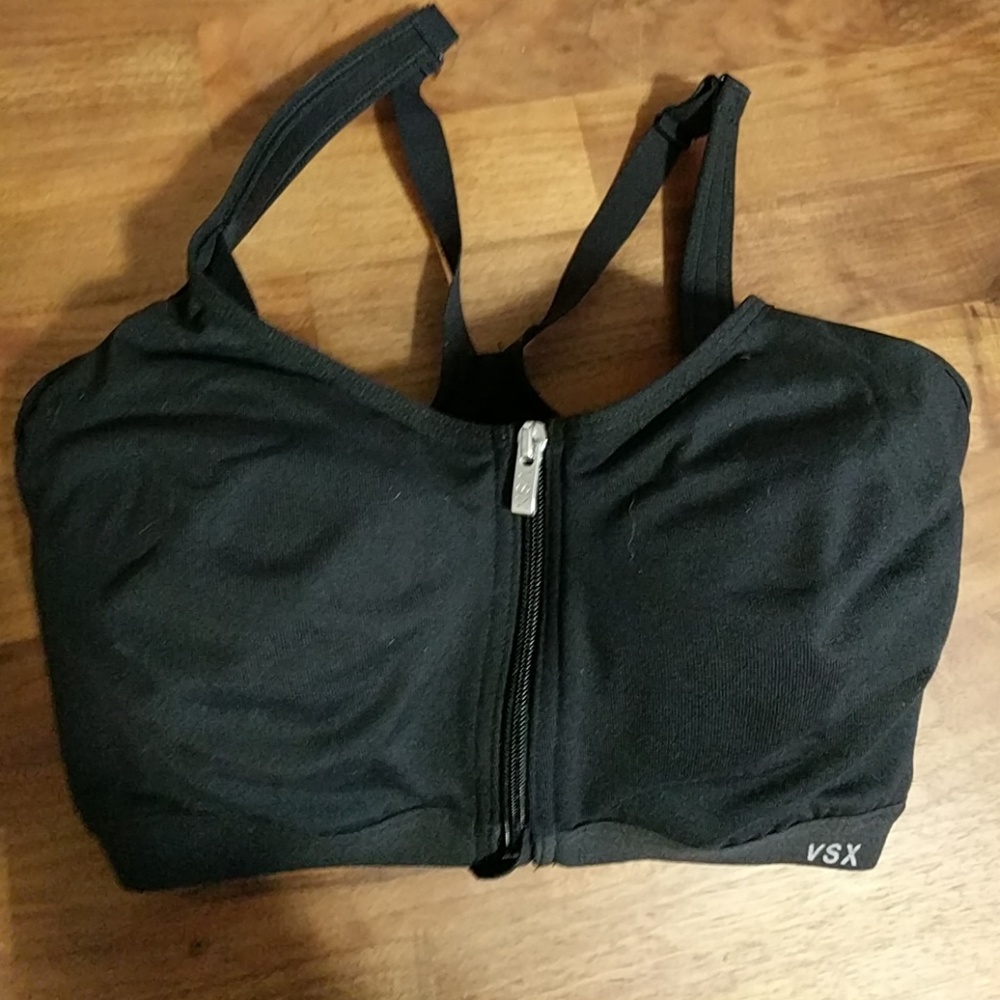Victoria secret 32DDD sports bra