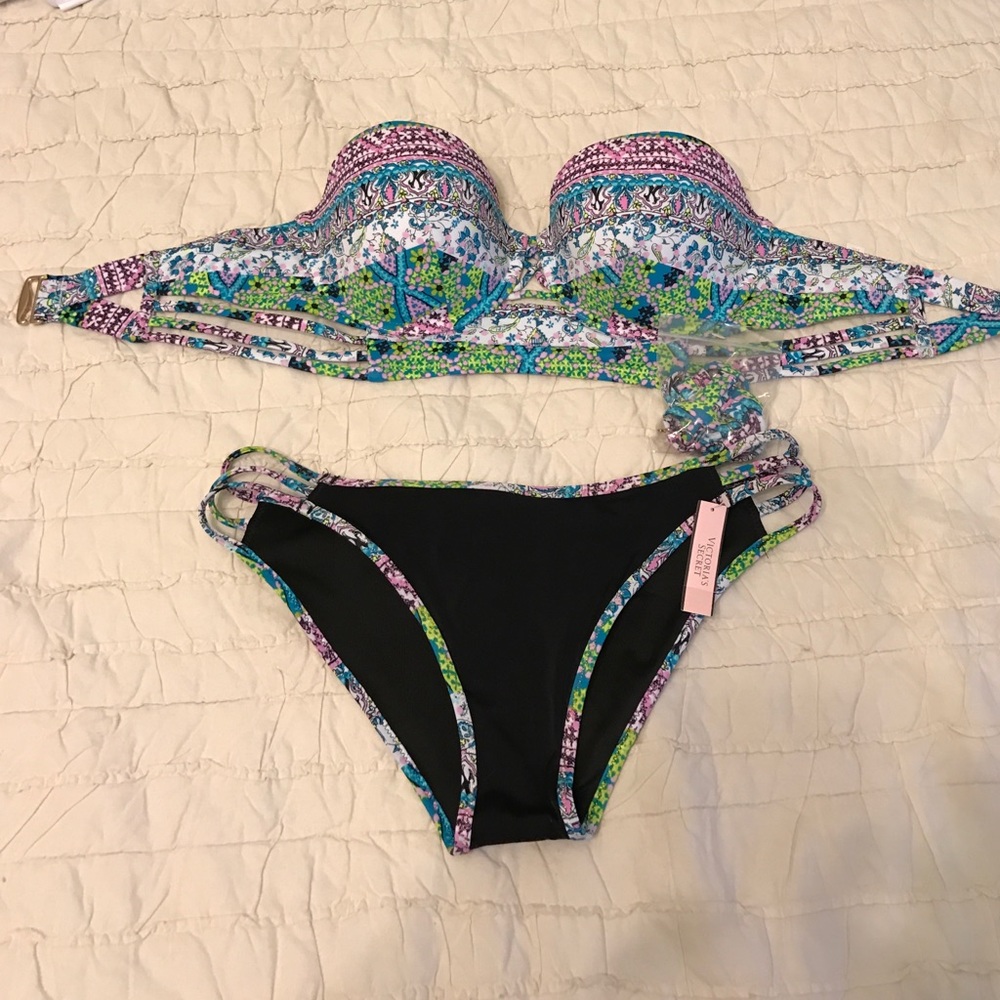 Victoria's secret bikini set