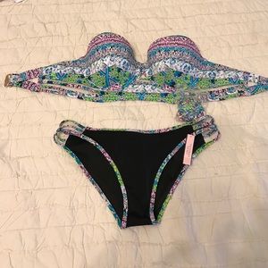 Victoria's secret bikini set