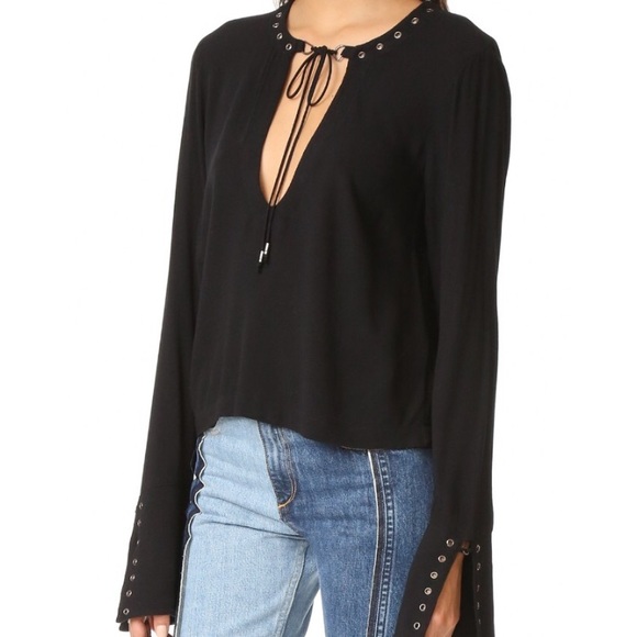 SOLD Jump to the beat grommet-detail top black XS - Picture 3 of 4