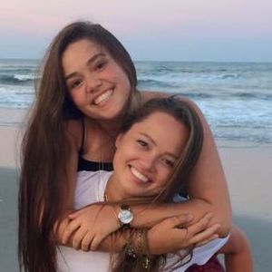 Meet your Posher, Carly