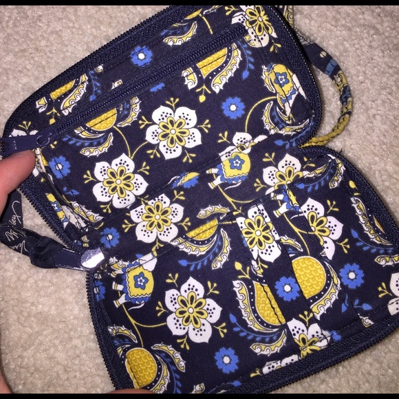 Wallet - Picture 2 of 3