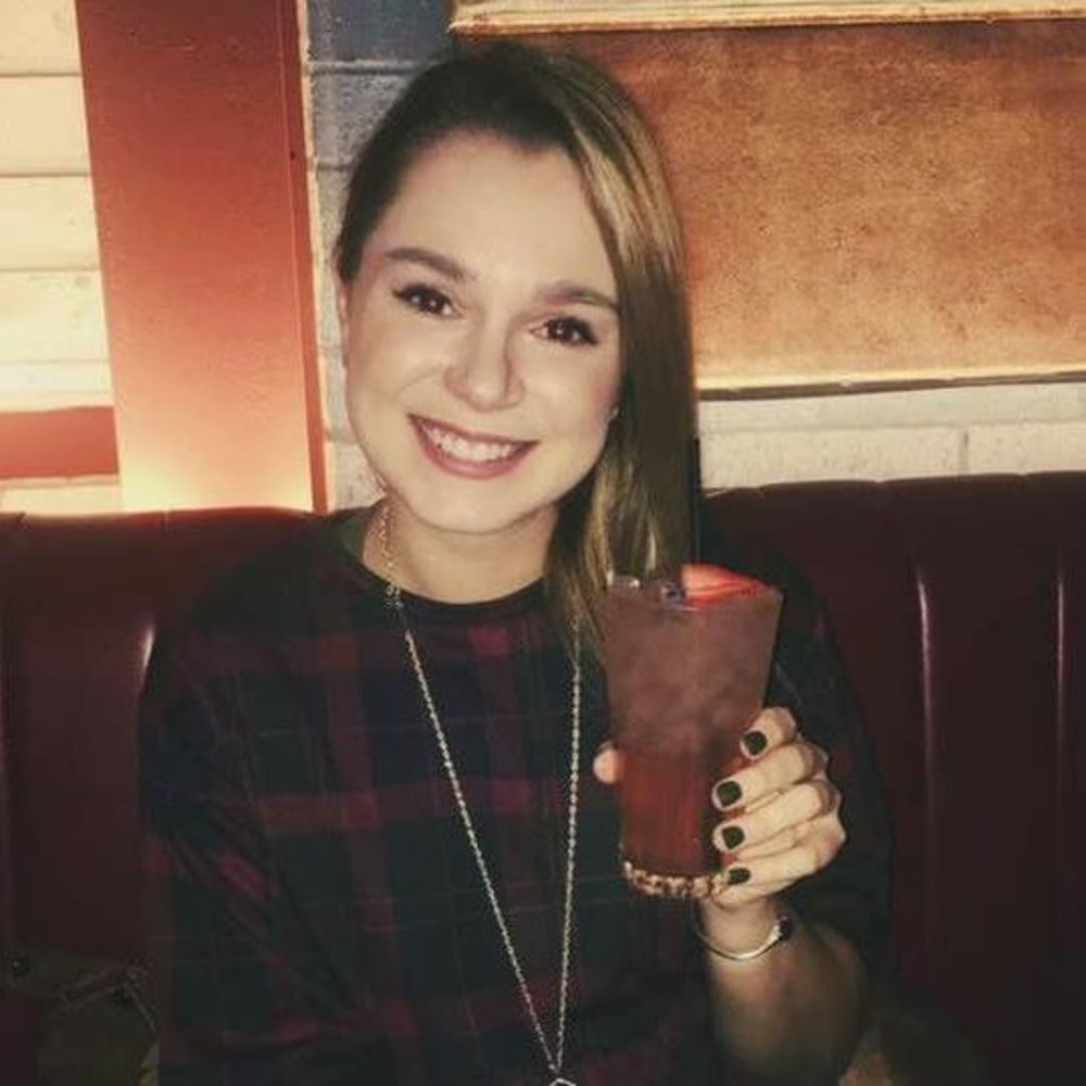 Meet your Posher, Alexis