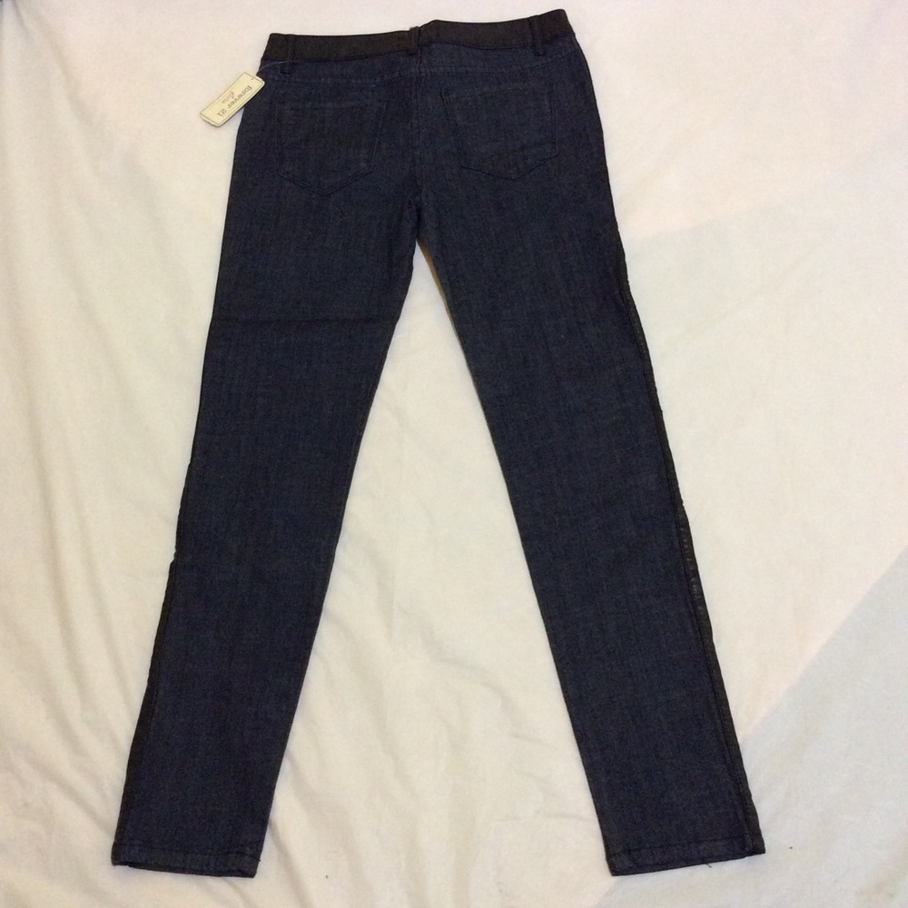 Forever 21 girls denim jeans - Picture 4 of 8