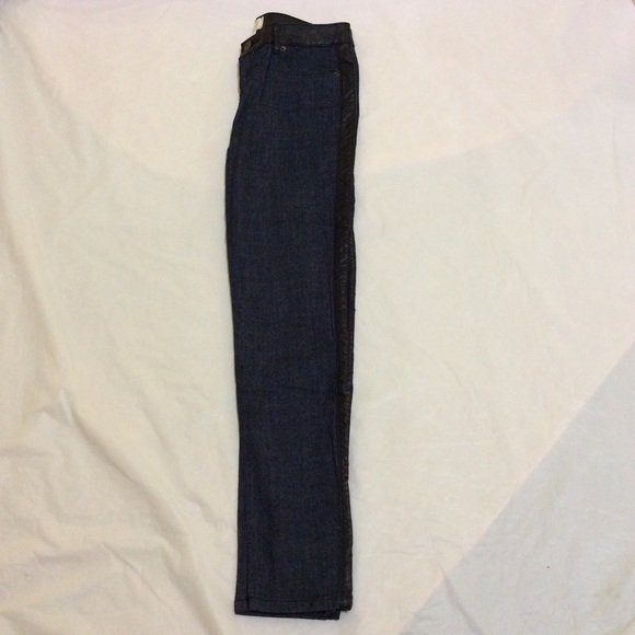 Forever 21 girls denim jeans - Picture 6 of 8