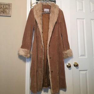 Beautiful Long Coat 💯 % Leather and Faux Fur