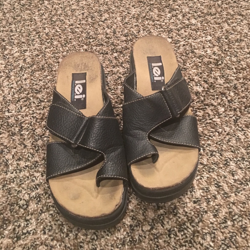 LEI Celia sandal size 7