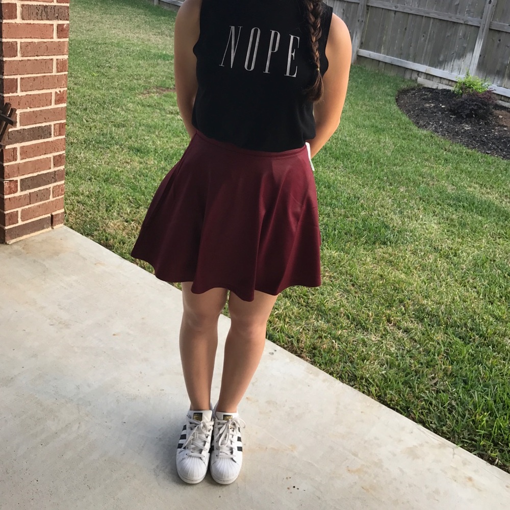 Maroon skater skirt