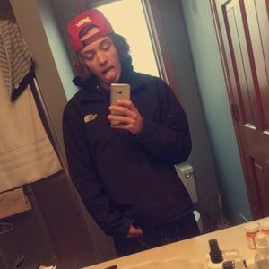 Meet your Posher, Skylar