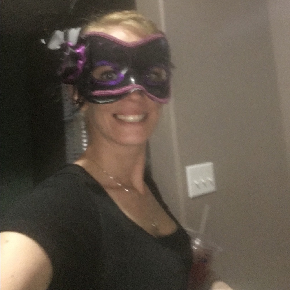 Meet your Posher, Melissa