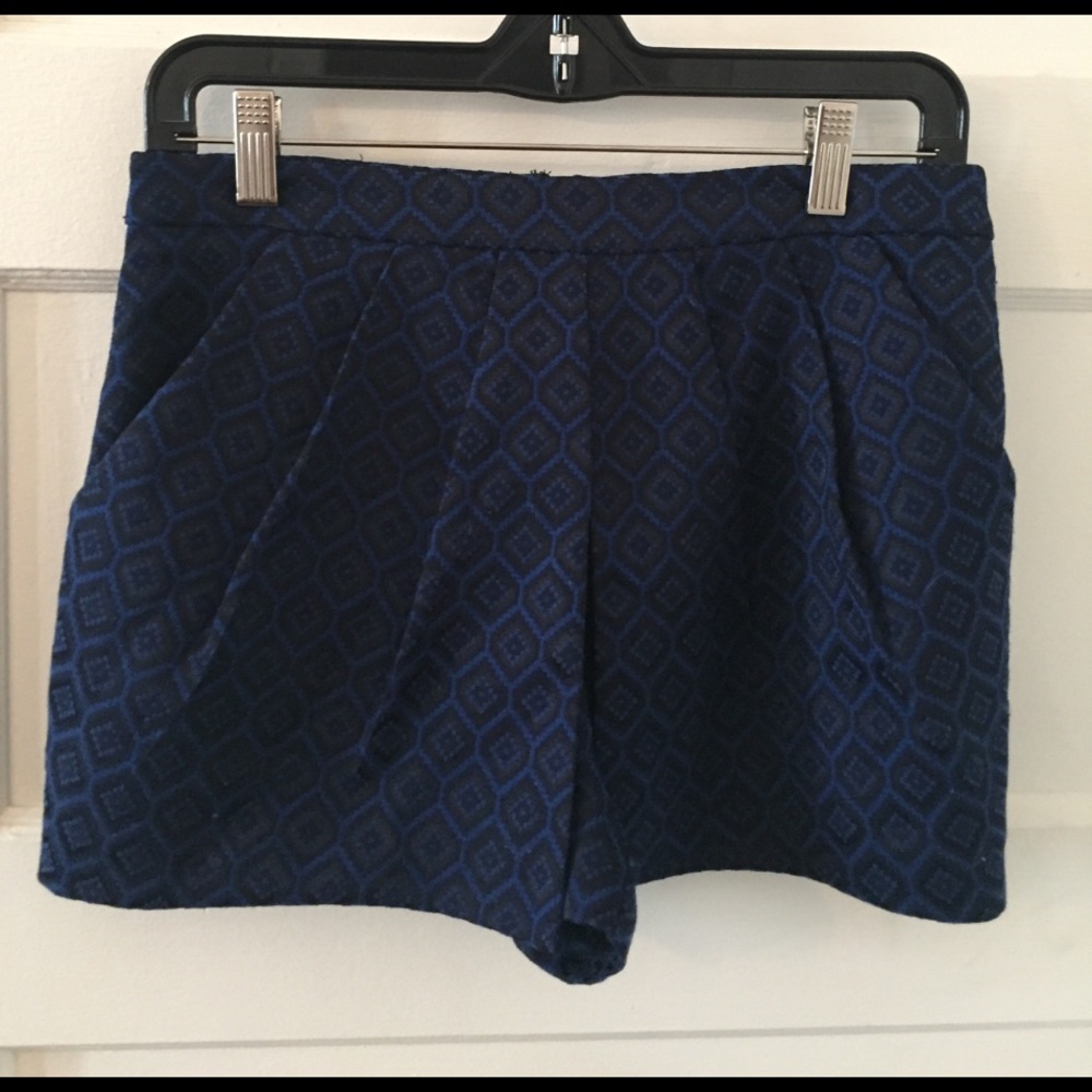NWOT blue and black skort.