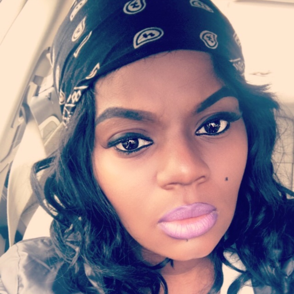 Meet your Posher, Latoya