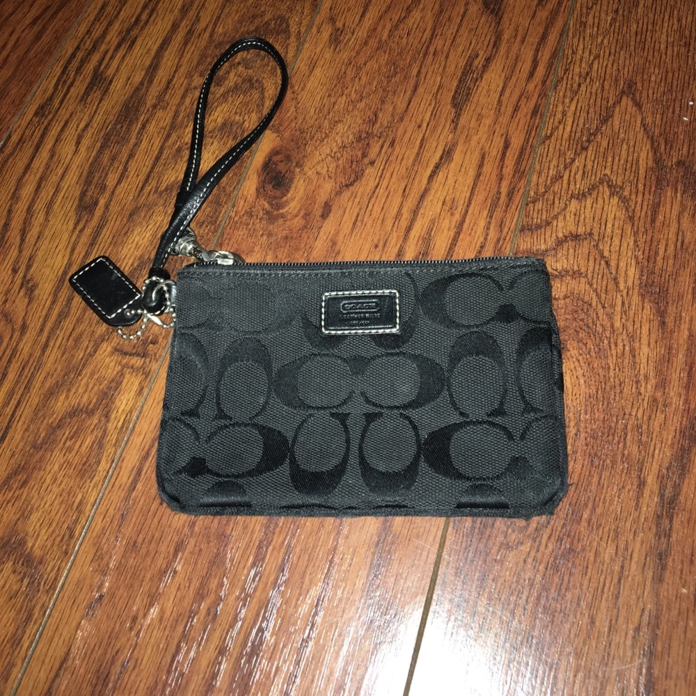Coach wristlet - Picture 2 of 3