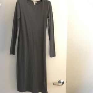 Long sleeve grey dress