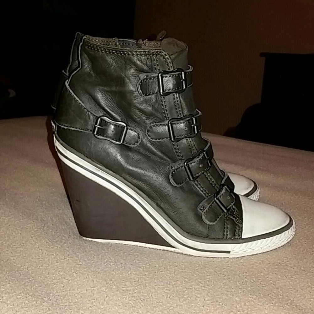 Chocolate brown hi top wedge