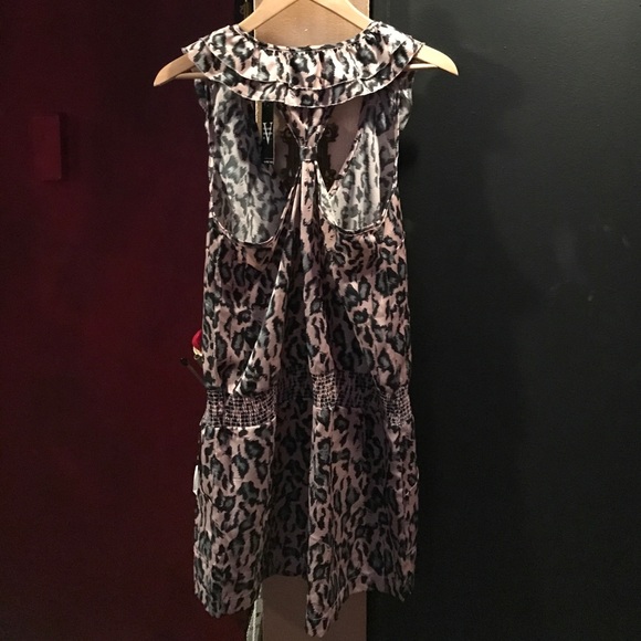 Romper - Picture 2 of 3