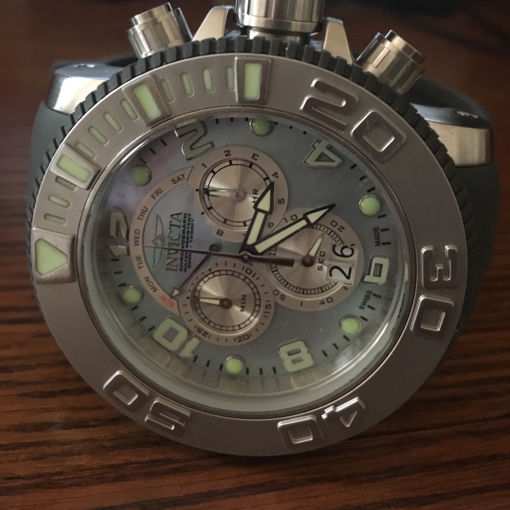 Invicta Model 0861 Men's Watch with Opal Face