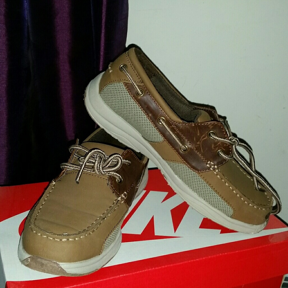 Boys casual loafers