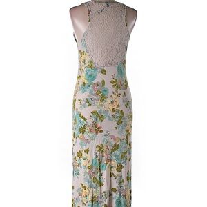 Floral maxi dress lace back