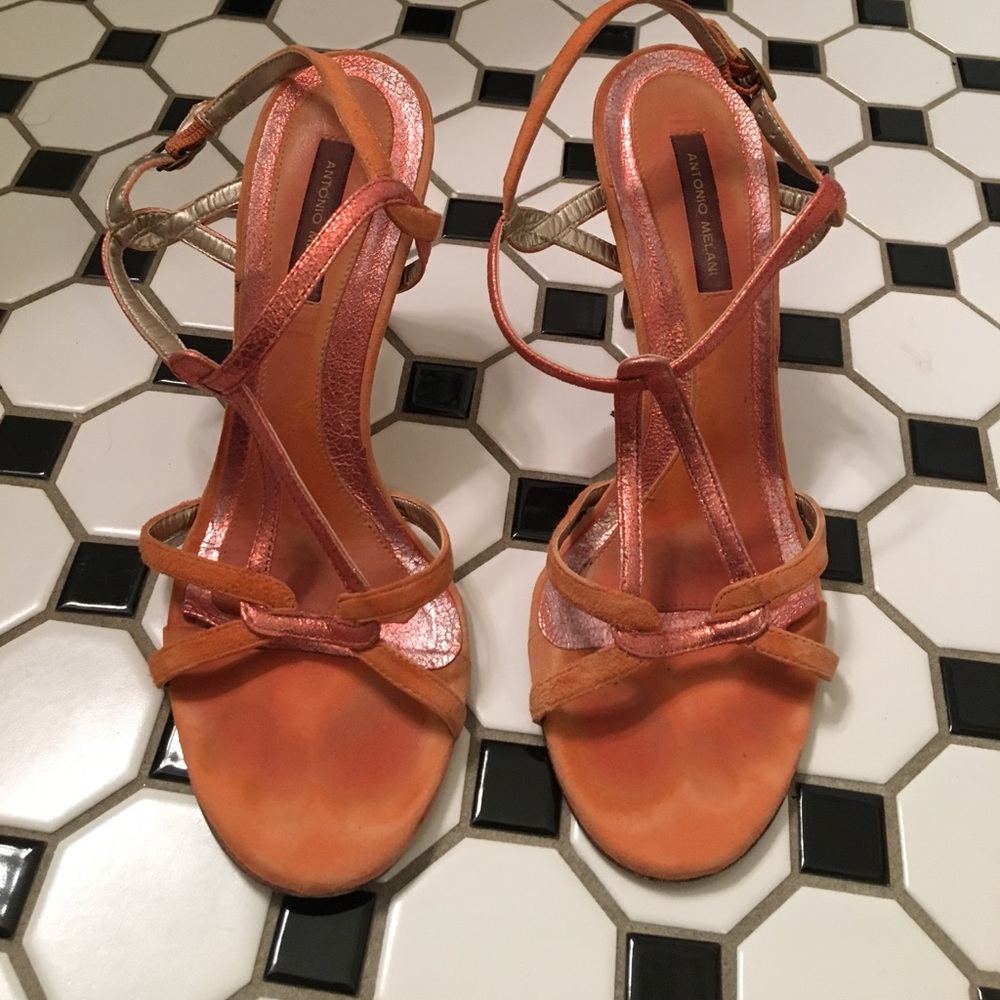 Antonio Melani size 7M strappy heels