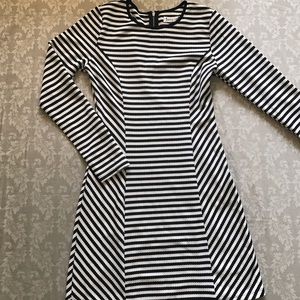 🚨 MOVING SALE! Long sleeve striped dress.