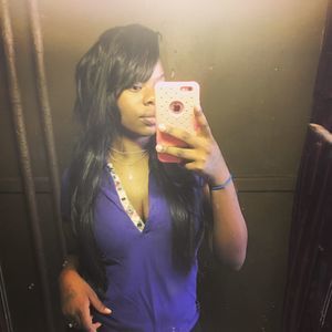 Meet your Posher, Simone