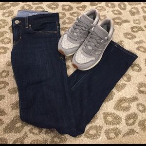 Slouchy Skinny Gap Jeans - Size 25 👖