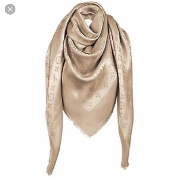 Louis Vuitton Accessories - Louis Vuitton shawl