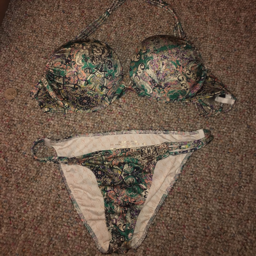 Victoria's Secret bikini