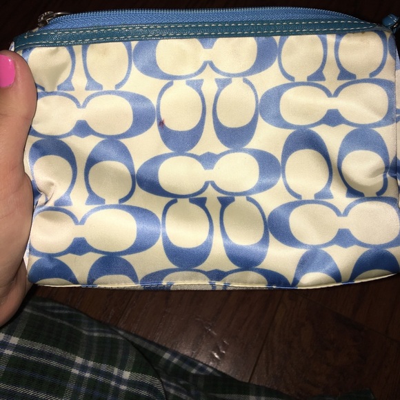 Coach wristlet - Picture 4 of 5