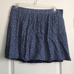 Old Navy Blue Floral Skirt - Size Large