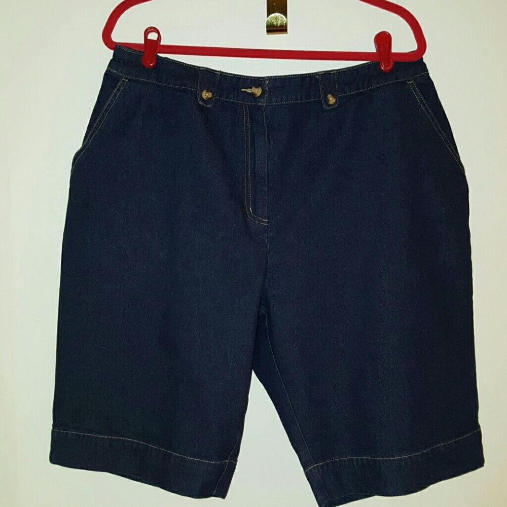 Short - Picture 2 of 4