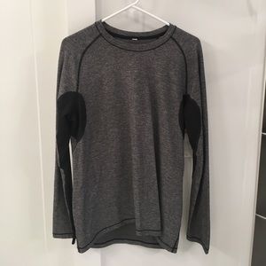 Men's long sleeved lululemon shirt