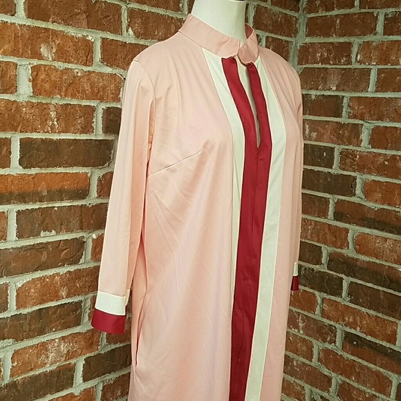 Vintage Vanity Fair dress - Picture 2 of 4