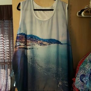 Prices slashed! New sleeveless summer top