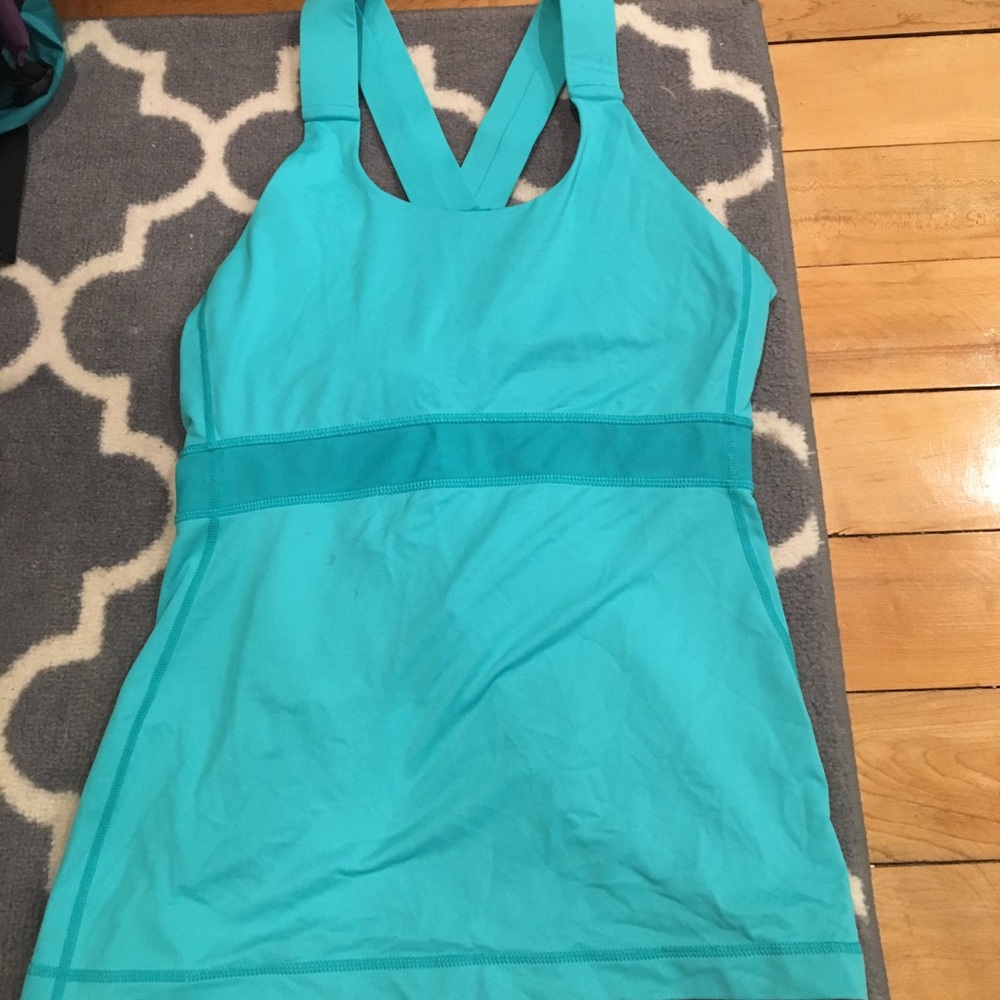 Lululemon top